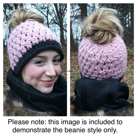 Handmade Crochet Ponytail Messy-Bun Beanie Hat - Picture 3 of 4